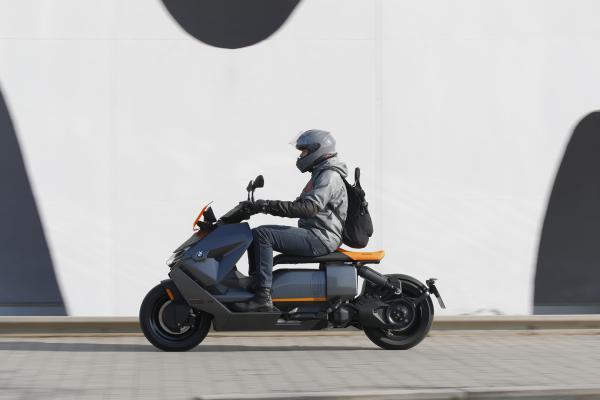 BMW CE 04 (2022) review | Ultimate luxury electric city scooter?